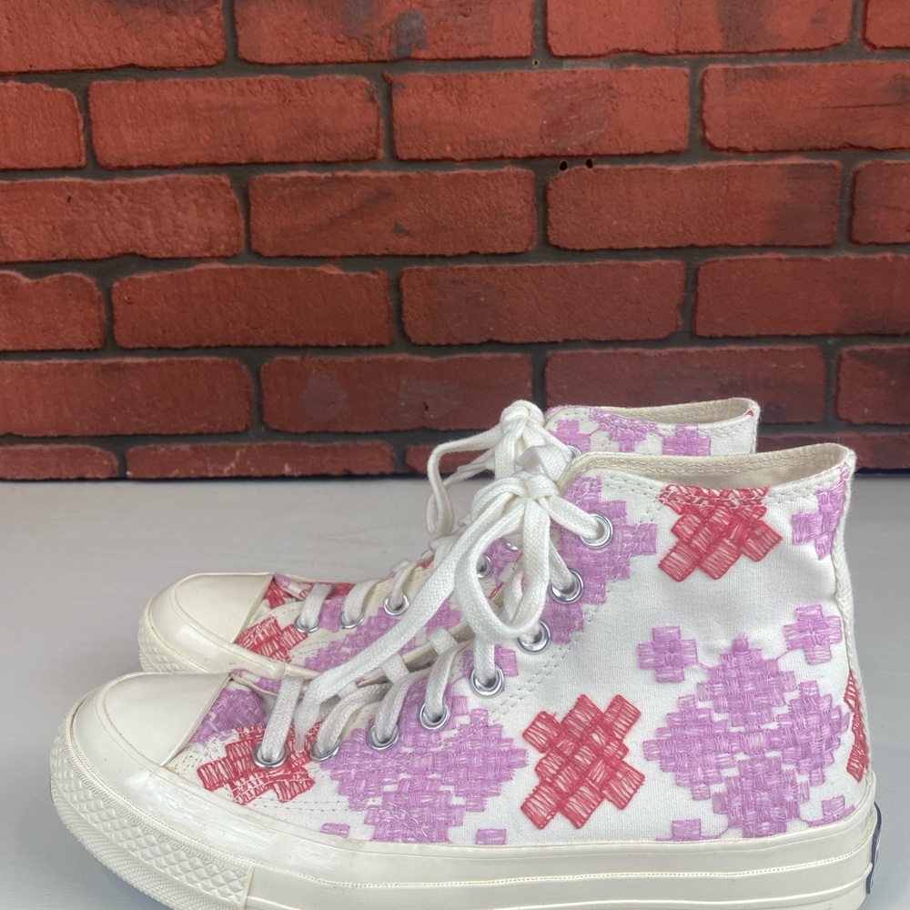 Colorful High-Top Women's Sneakers - Picture 3 of 6